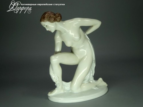 Купить фарфоровую статуэтку Rosenthal Девушка купальщица
